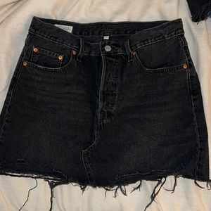 Levi’s mini skirt